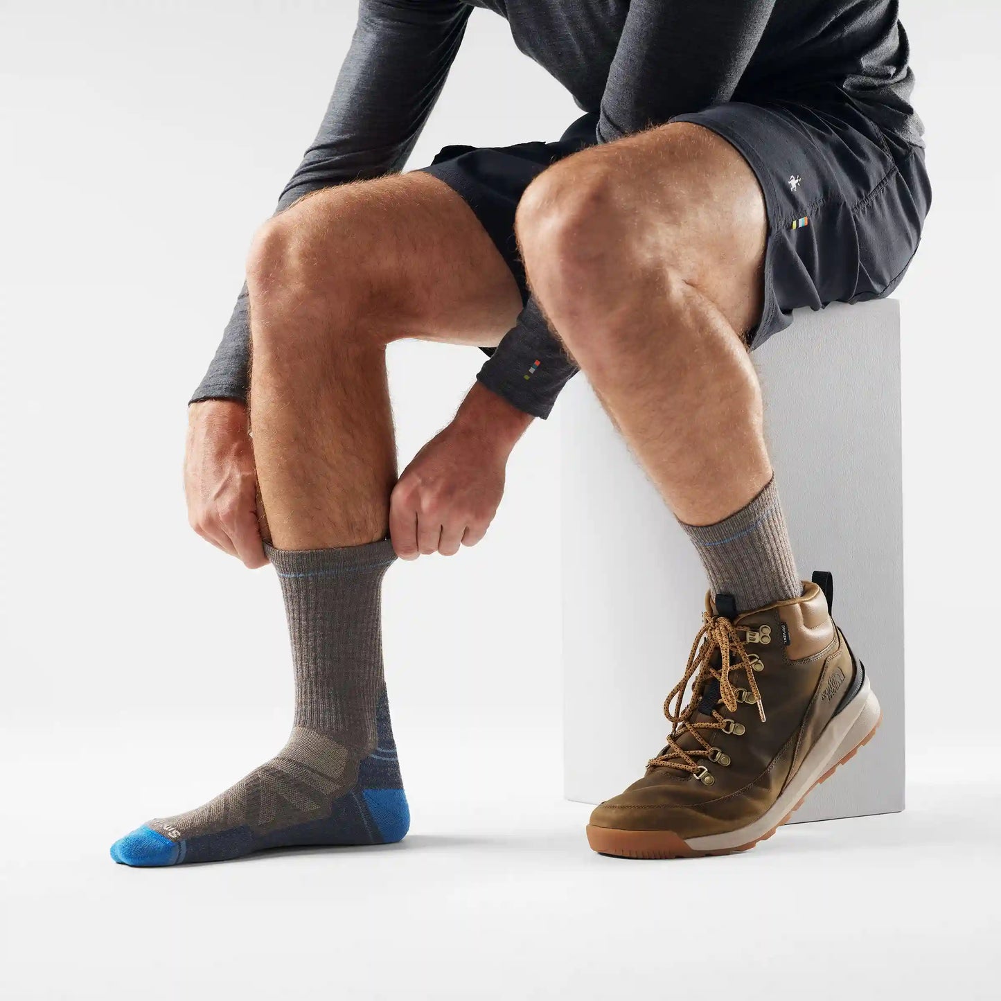 Hike Light Cushion Crew Socks